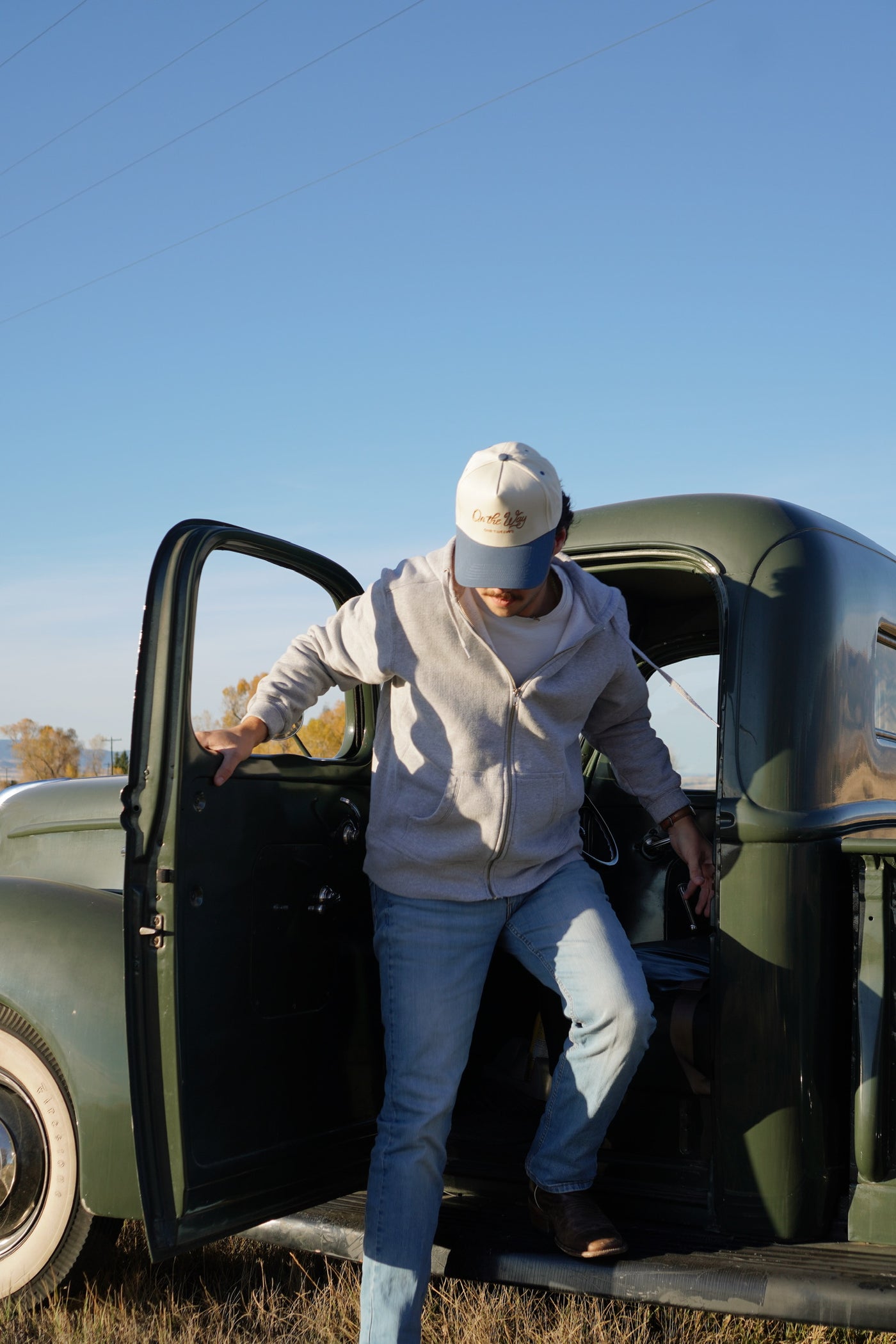 Lariat “On The Way” Canvas Trucker Hat